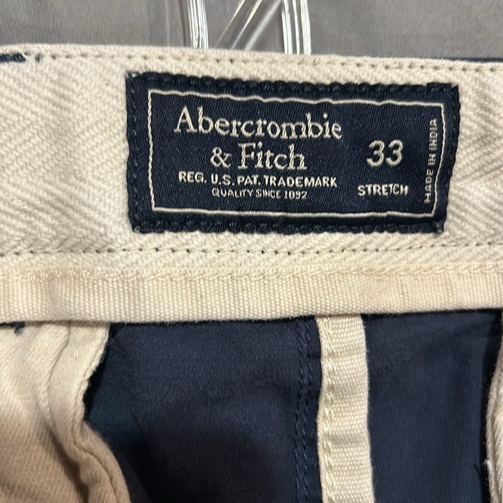Abercrombie & Fitch shorts, size 33, navy blue, stretch, 96%cotton, 4% elastane - Picture 8 of 9